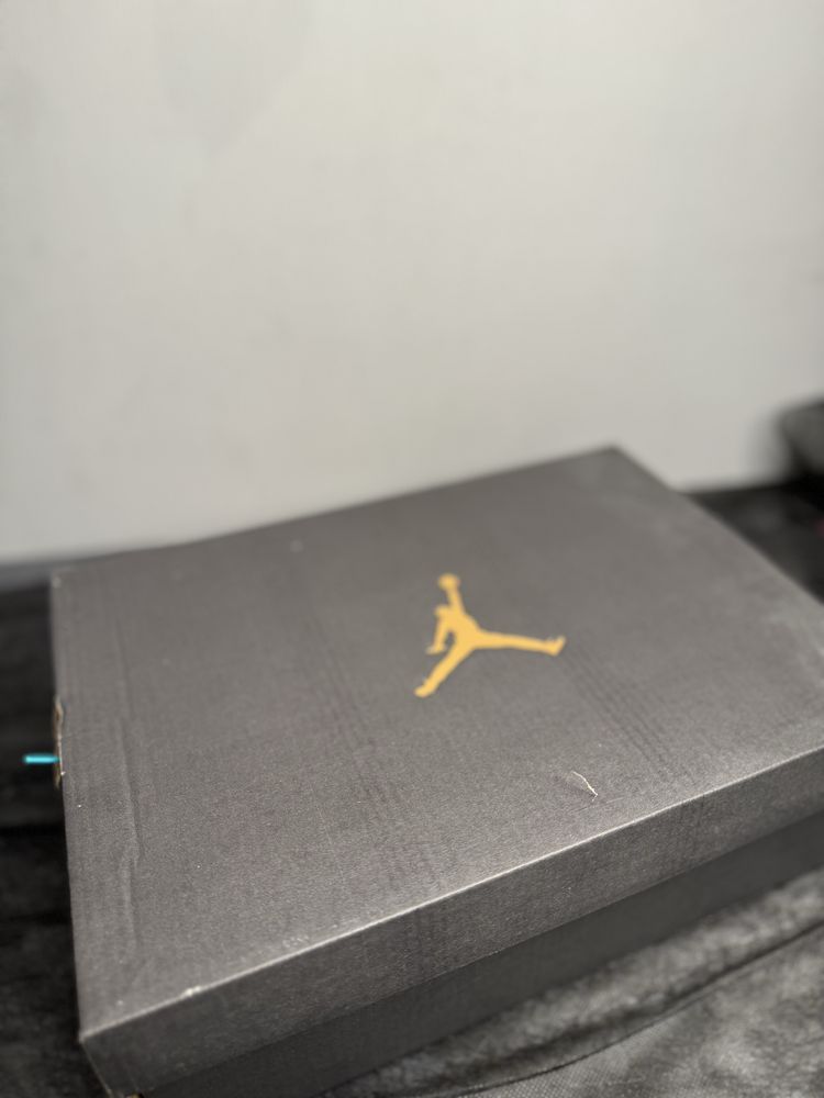 Женские кроссовки Air Jordan 1 Mid Tan Brick Gum