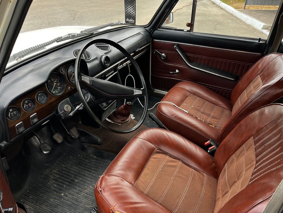 Продам ваз 2103!