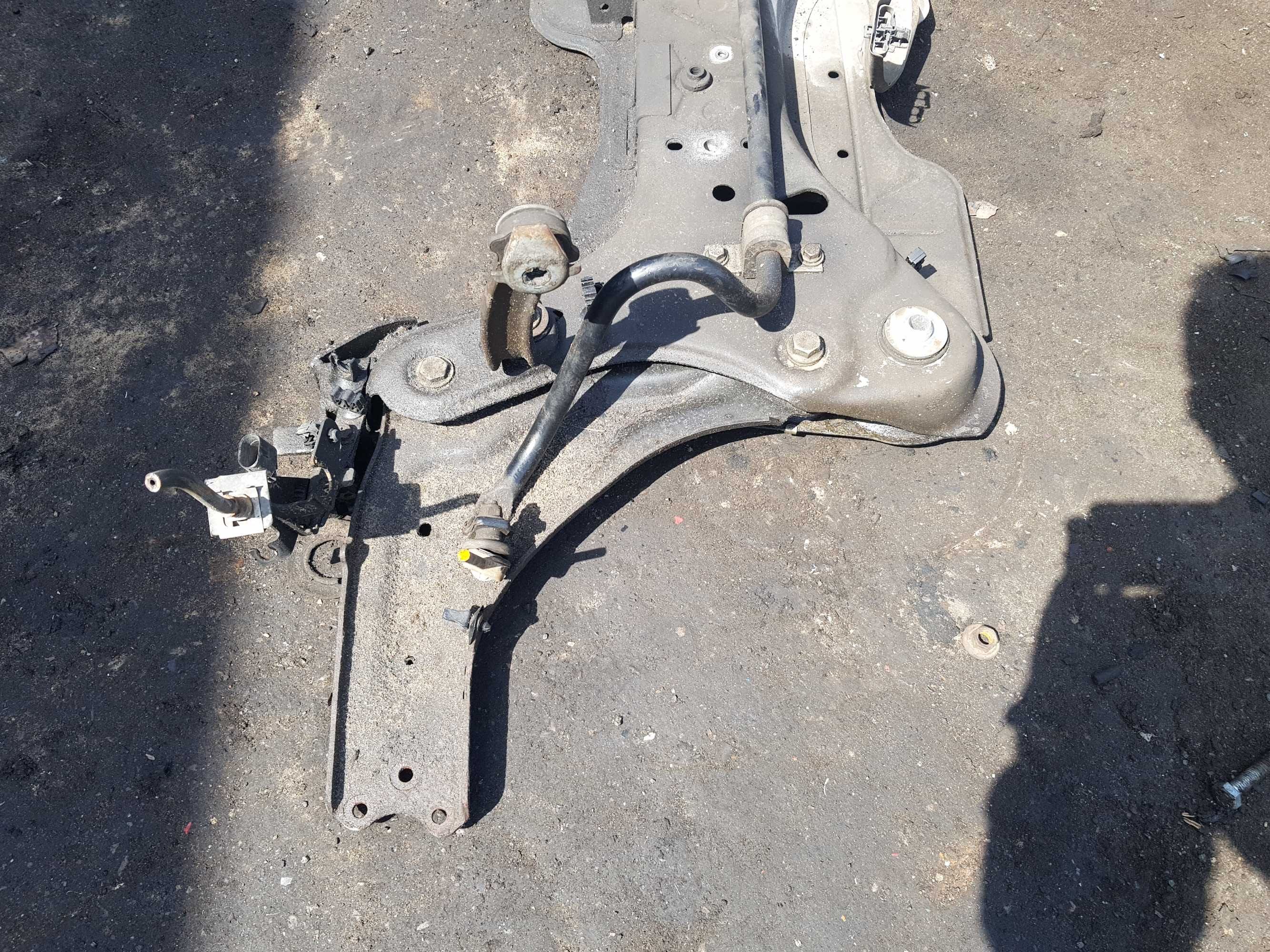 Renault Laguna II Sanki Wózek Belka Trawers Przód Przednie