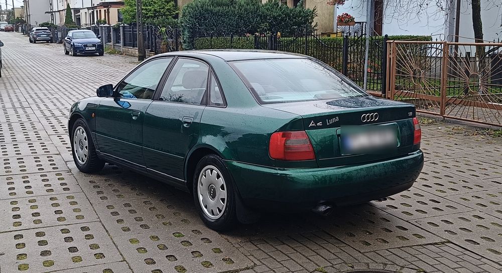 Audi A4 B5 1.8 benzyna sprawna klima