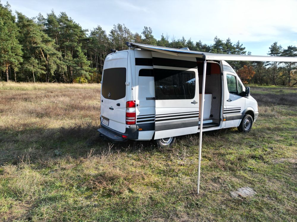 Kamper kampervan Mercedes sprinter, hak, markiza, tv