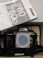 NIKON F60 + 2 teleobjetivas NIKKOR