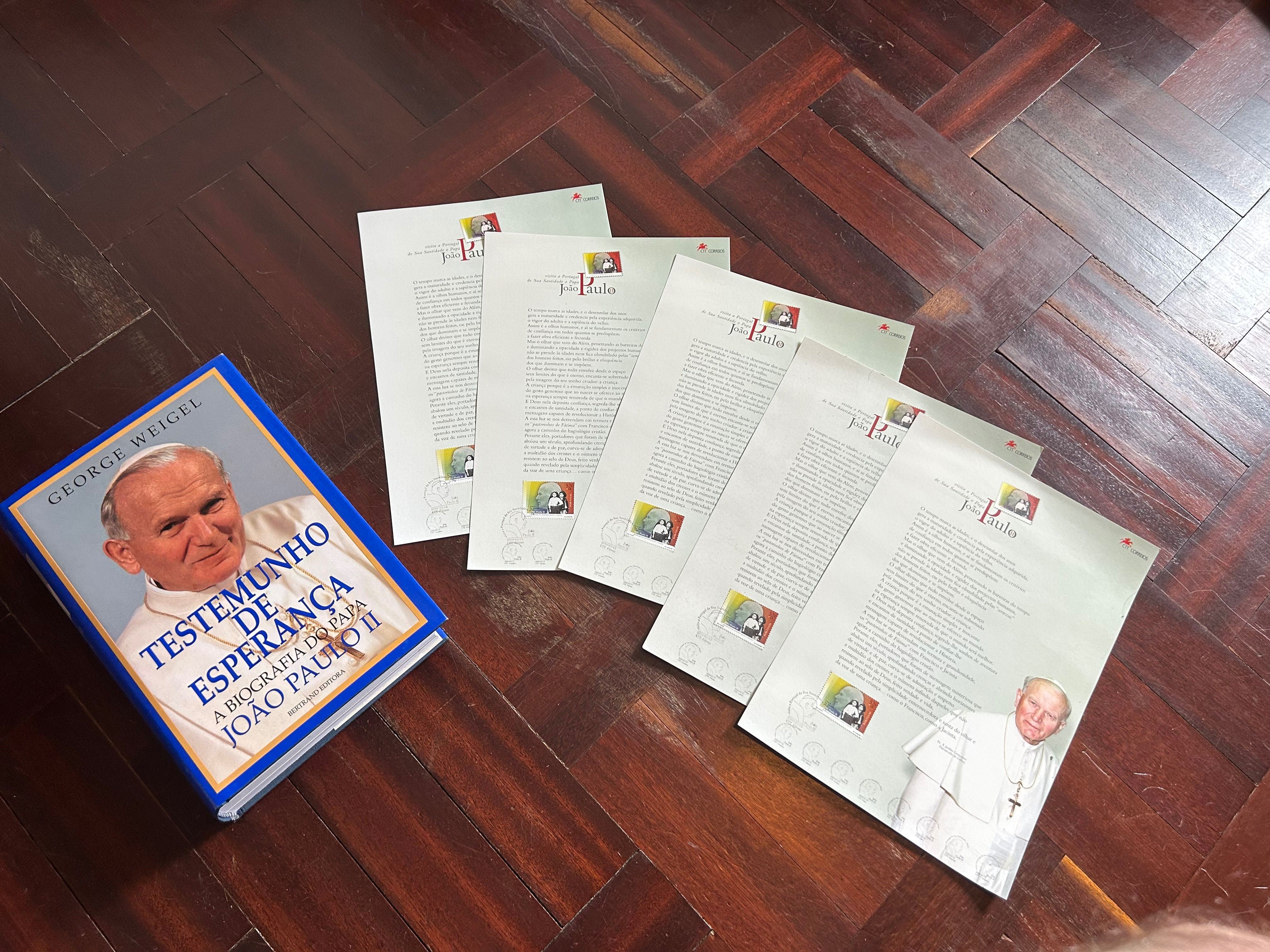 Livro Testemunho de Esperança - A Biografia João Paulo II + Filatelia