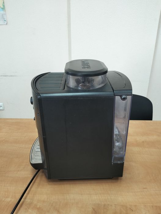 Кавомашина Krups EA81