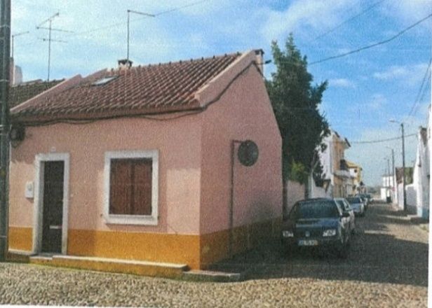 Aluguer moradia t2