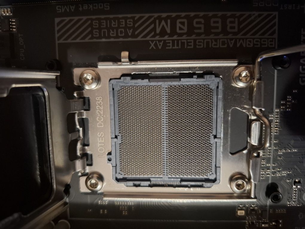 Gigabyte B650M Aorus Elite AX