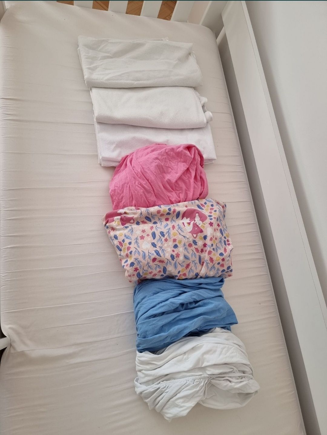 Sprzedam łóżeczka 80x160 caly zestaw 700zł