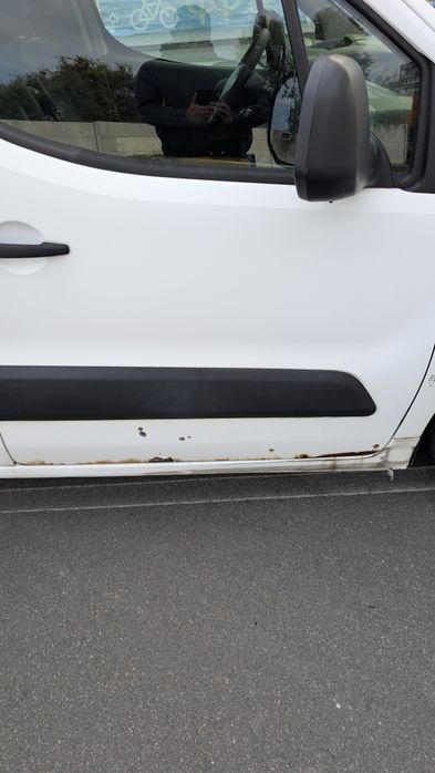 Продам Peugeot Partner 2011 Срочно! Торг
