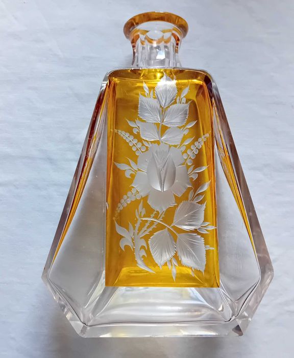 Karafka art deco, huta Józefina, lazurowana i szlifowana.