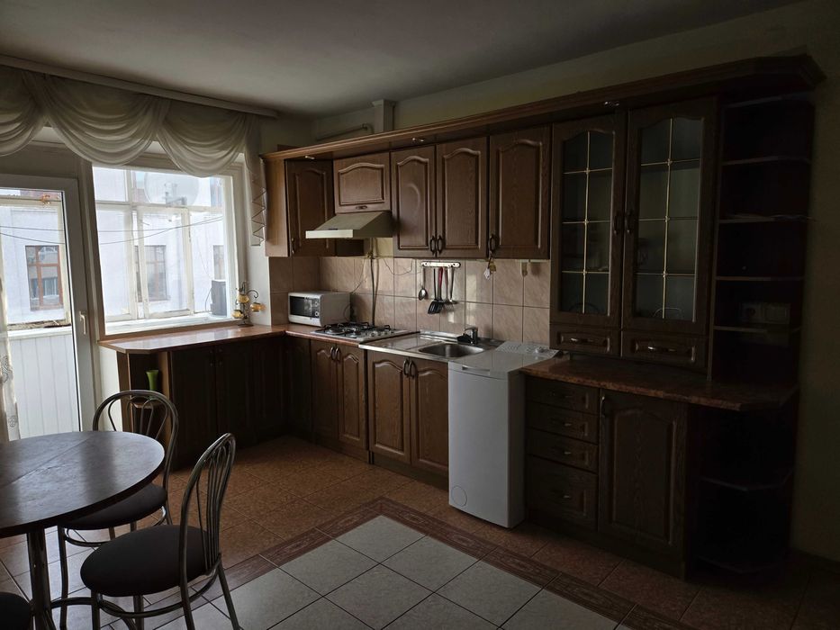 Двокімнатна квартира ВНУ Центр