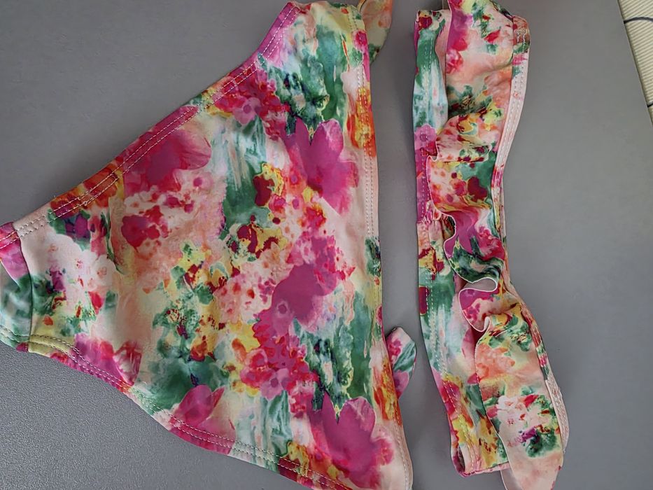 Купальник для дівчинки 5-8р. 100грн.