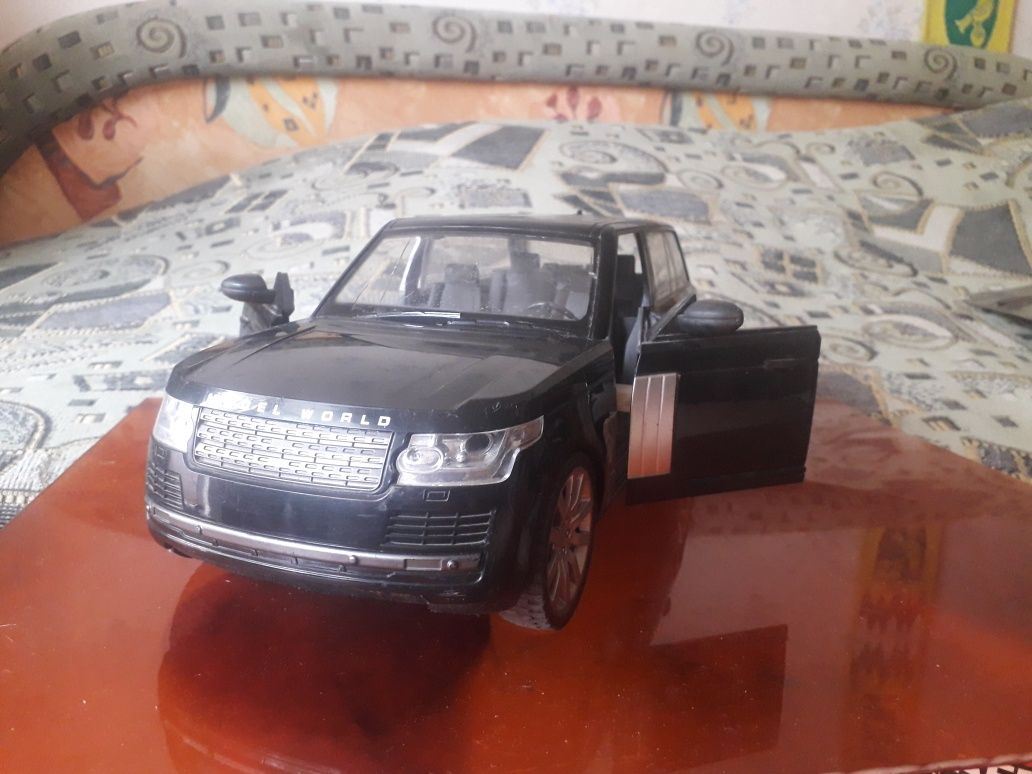 Модель Range Rover Sport