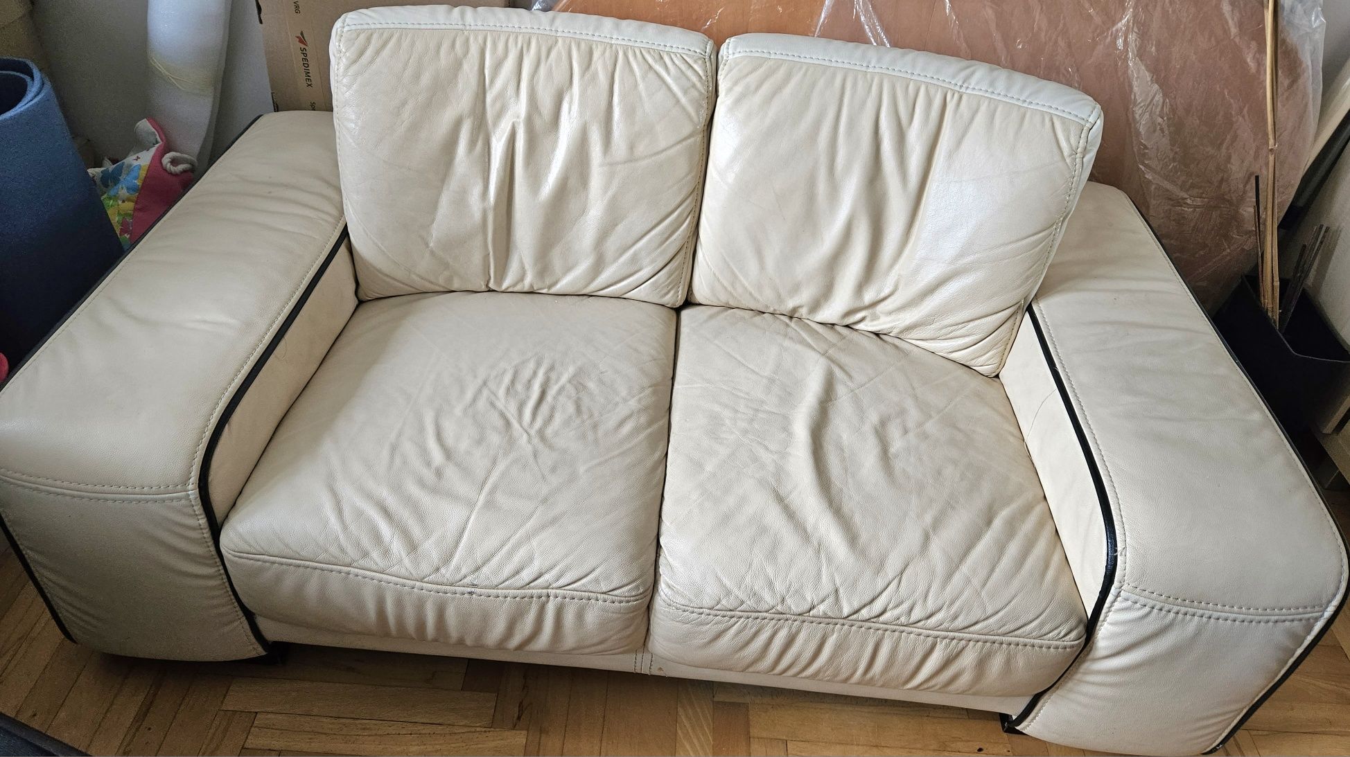 Sofa dwuosobowa skórzana