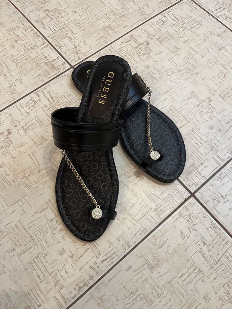 Шльопанці Guess розмір 8