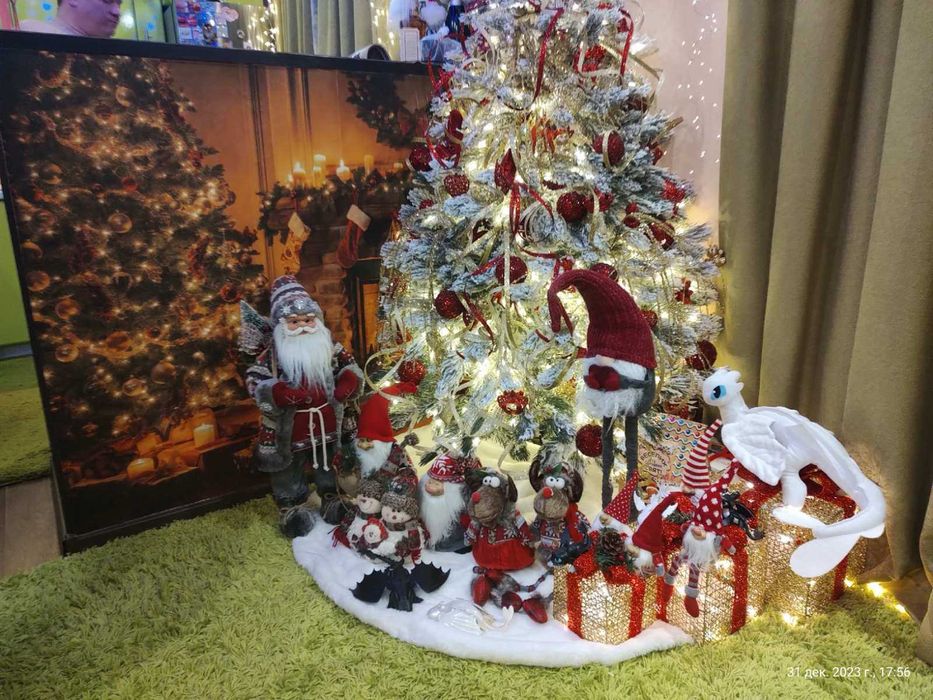 Литая заснеженная сосна 180 см искусственная елка новогодняя со снегом