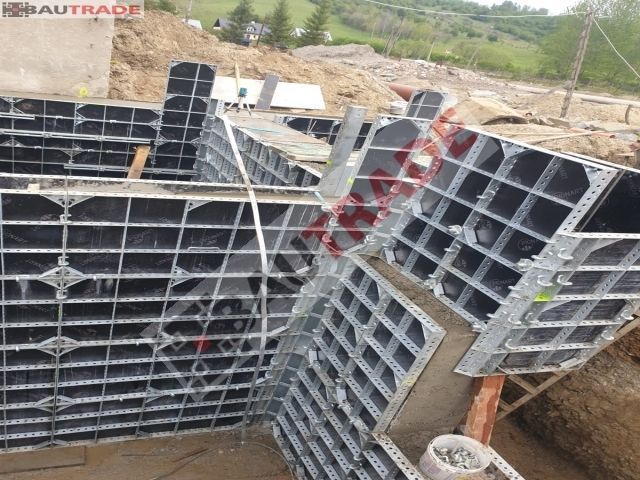 Szalunki ścienne lekkie Tekko 70 m2 Silosy zbiorniki