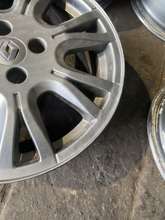 Продам родные диски r16 меган 2