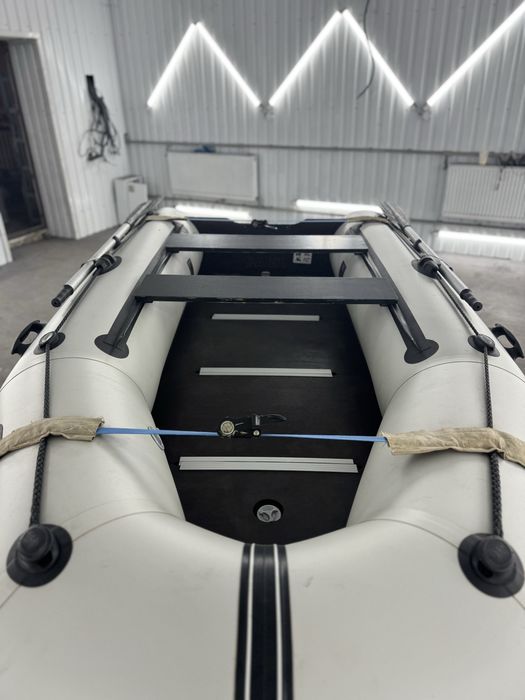 Продам комплект лодка Bark 330