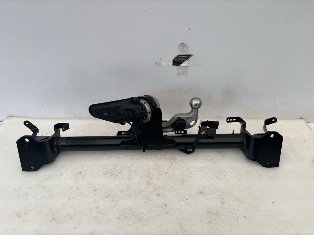 BMW 5 G60 G61 hak holowniczy elektryczny