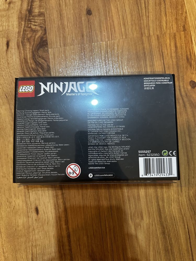 Zestaw figurek ninjago Bricktober