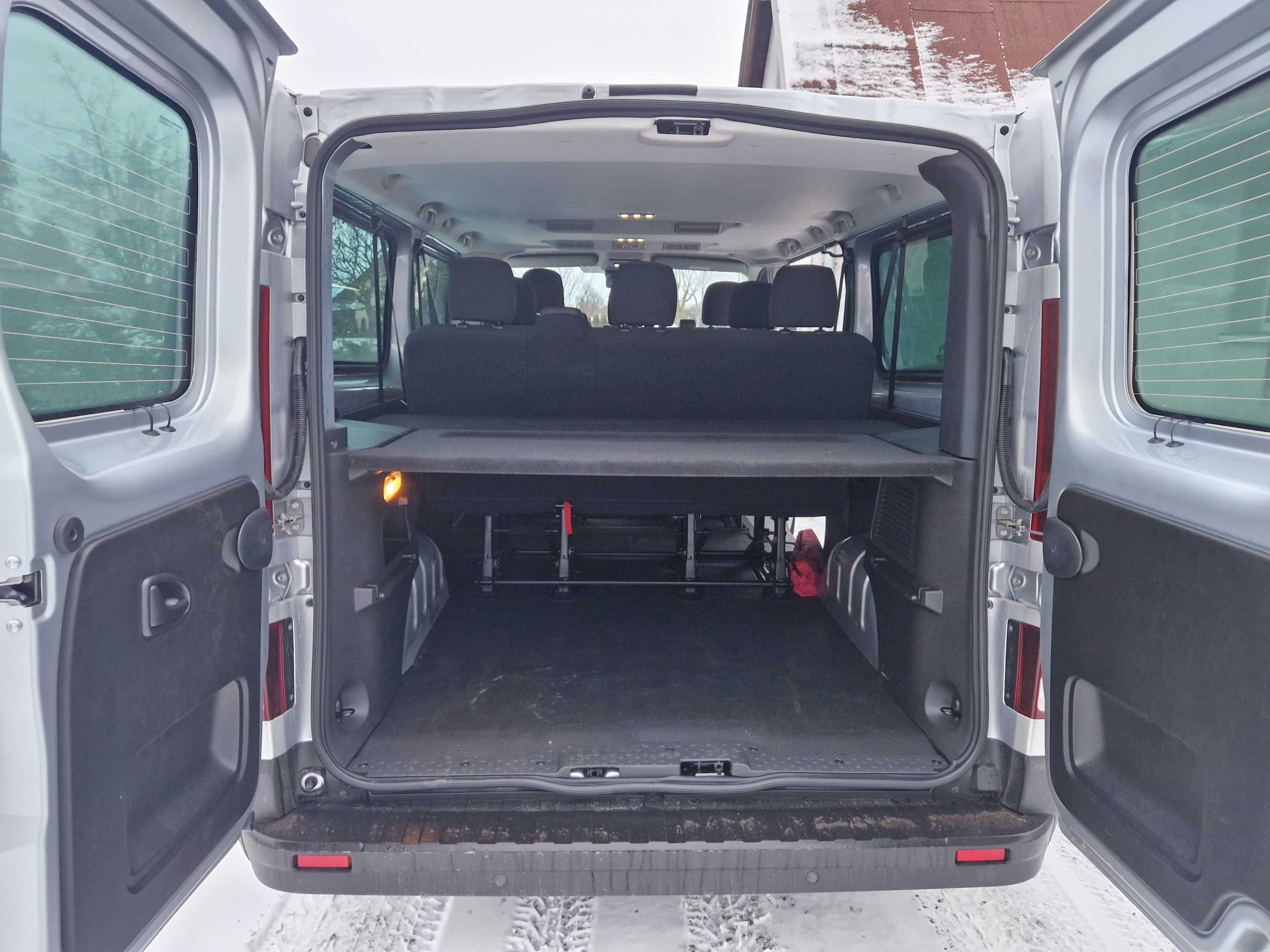 wynajem BUS 9-osobowy