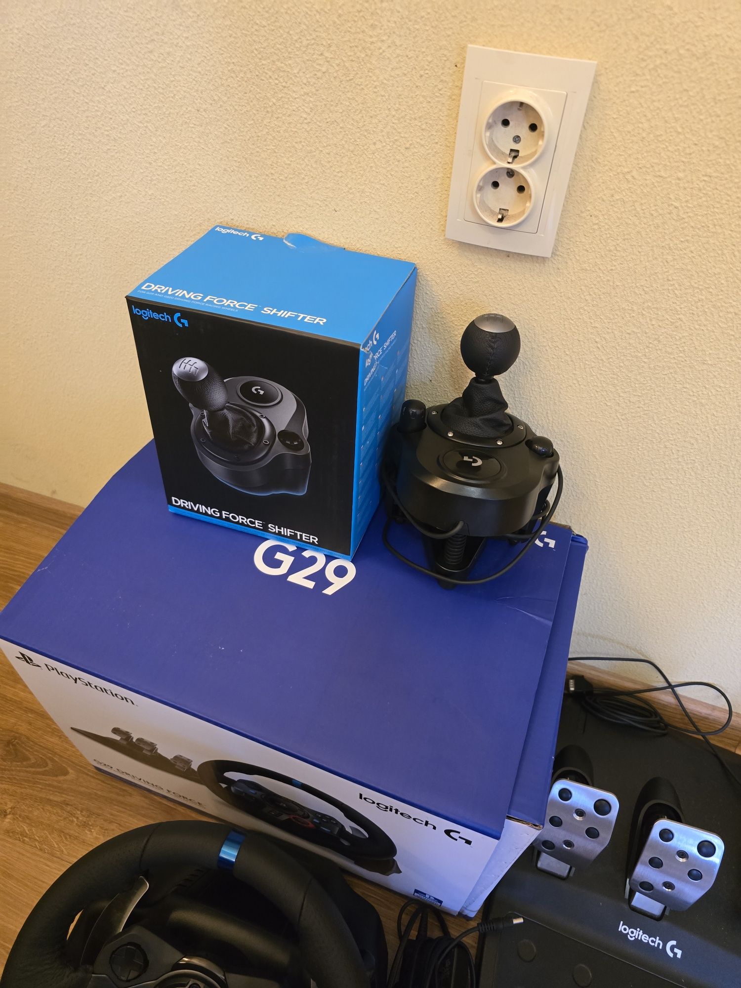 Руль Logitech G29 Driving Force +КПП