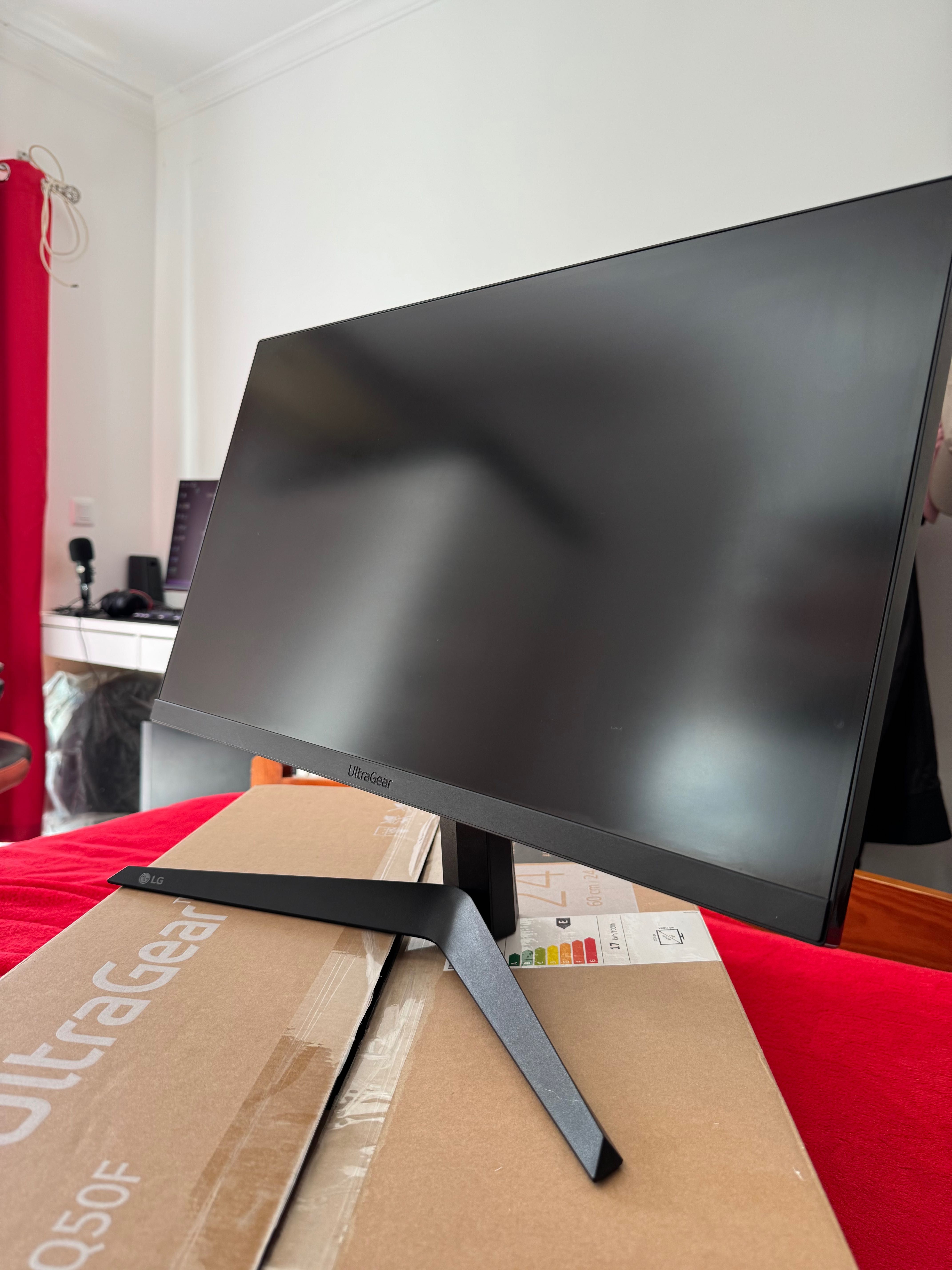 Monitor LG 24GQ50F-B (24'' - Full HD - AMD FreeSync) 165Hz