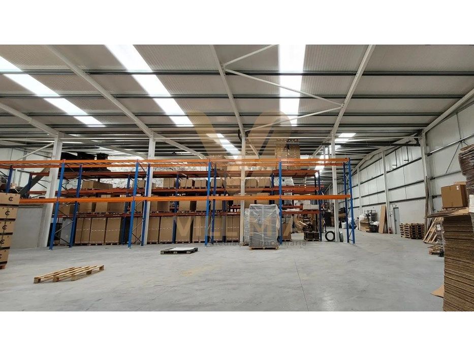 Pavilhão Industrial com 1516 m² - Queijada, Ponte de Lima