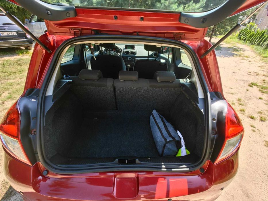 Sprzedam Renault Clio Hatchback rocznik 2010