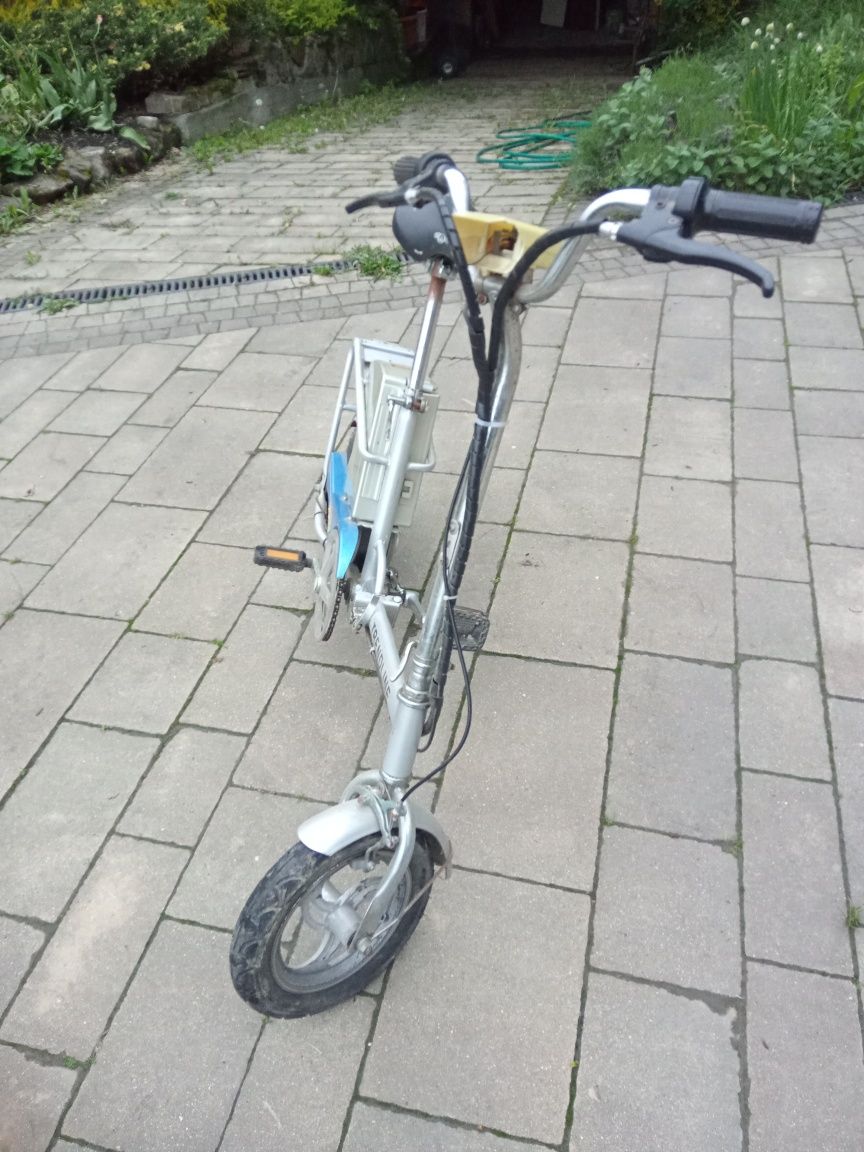 Składany rower elektryczny