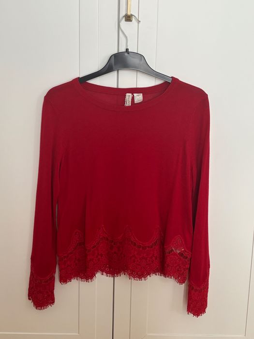 Piękny czerwony sweterek z haftem H&M Rozm m