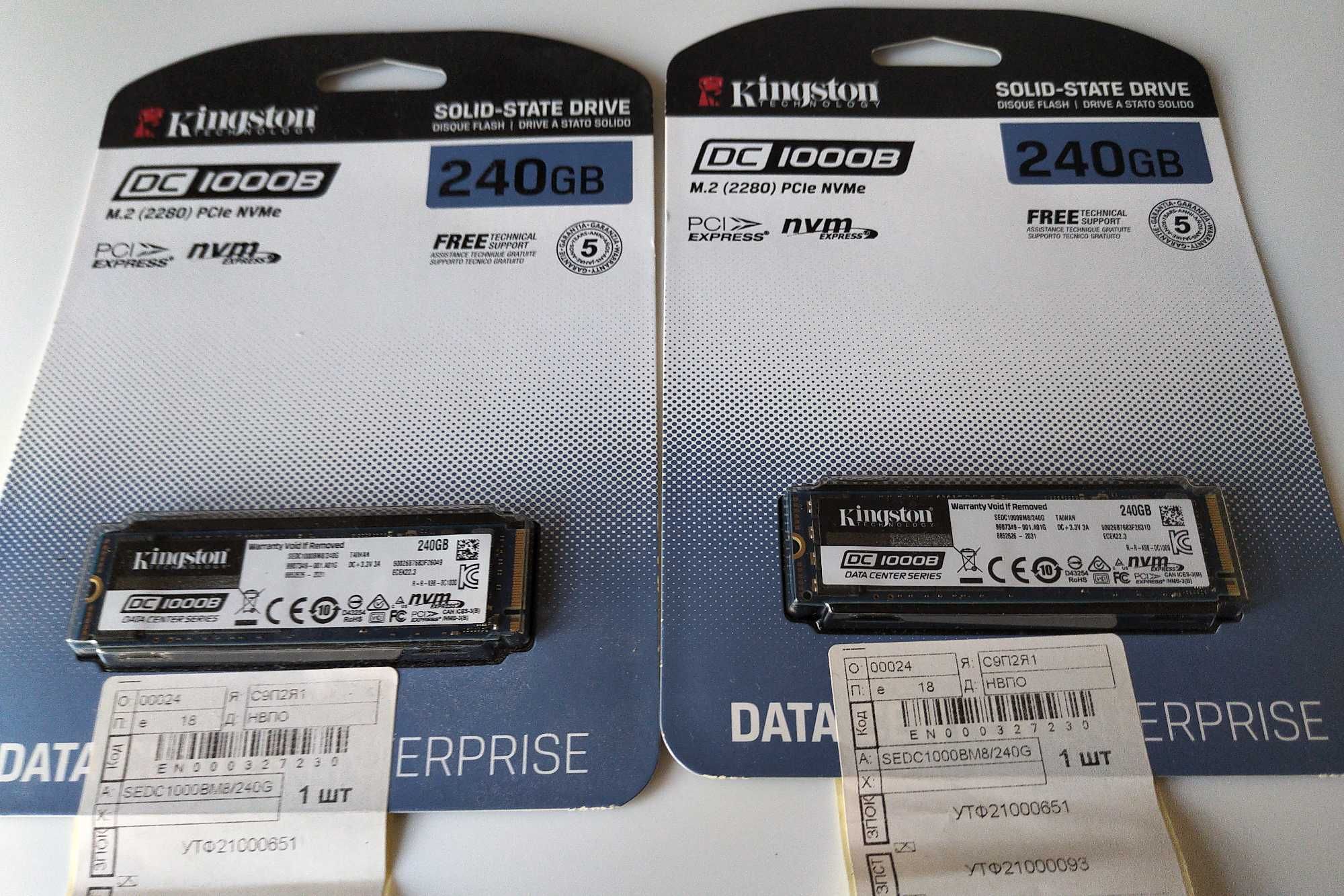 SSD-адаптер Synology M2D18 та два SSD Kingston DC1000B 240GB