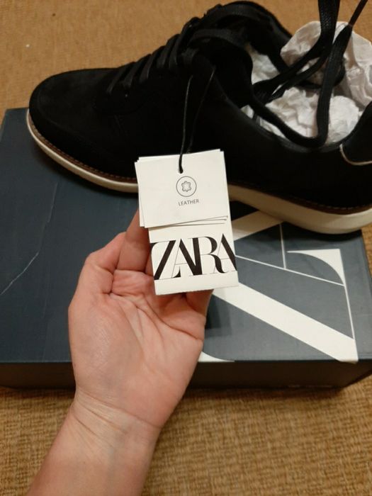 Спортивные туфли Зара