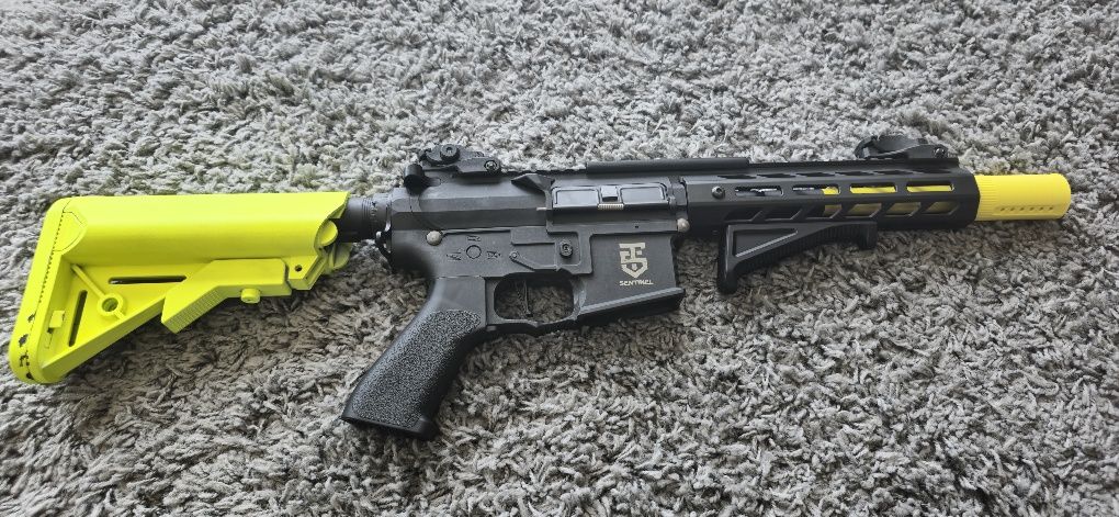 Réplica Airsoft M4 como nova