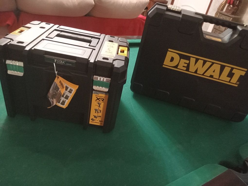 Máquina Dewalt Martelo 1600Watts