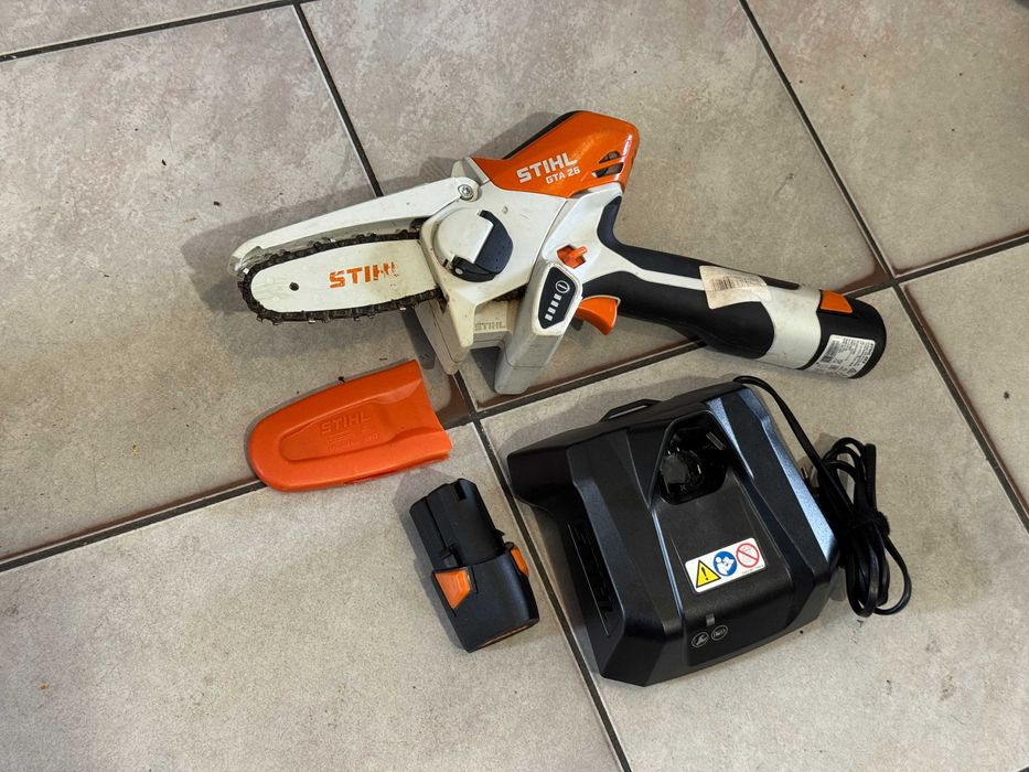 Pilarka do gałęzi Stihl GTA 26 +2x bateria, ładowarka