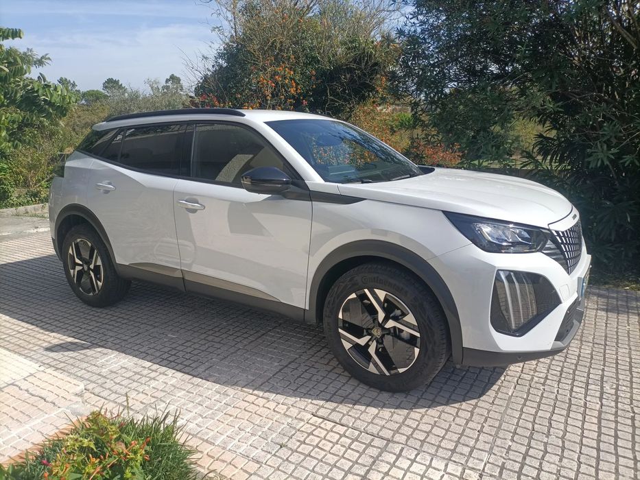 Peugeot 2008 1.2 PureTech Allure EAT8