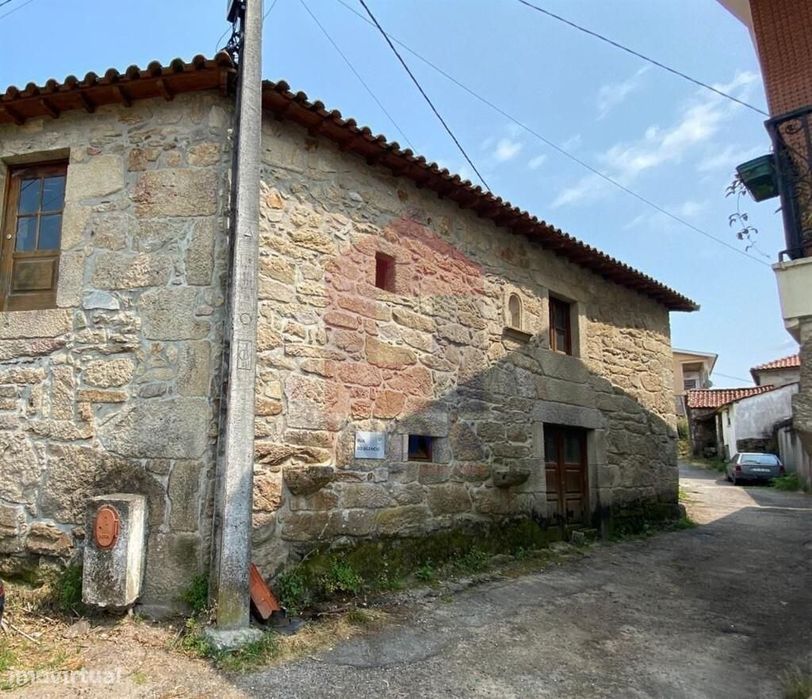 Moradia em Pedra, Monção