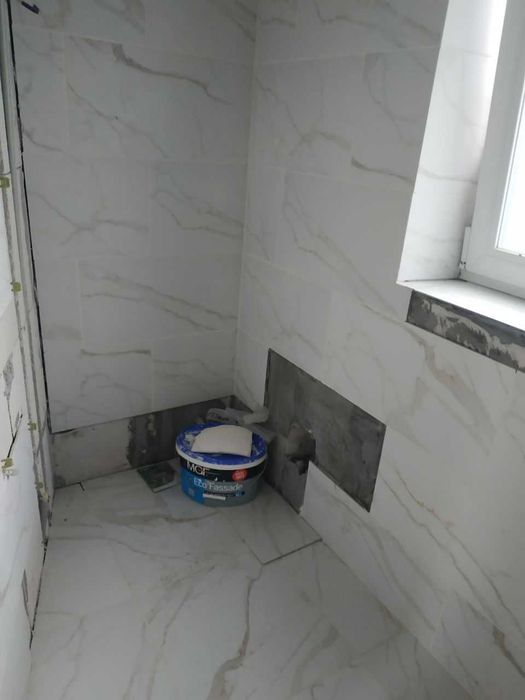 Дом Нерубайское. в центрі 2 поверхи  новий з усім пакетом документів