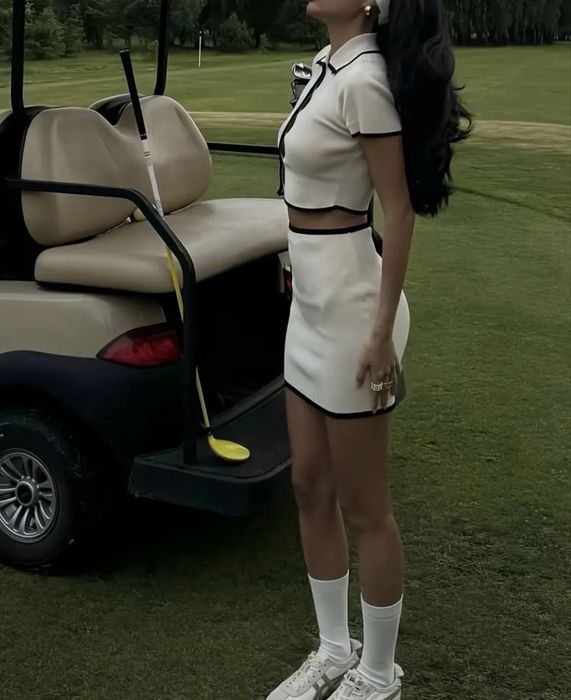 Костюм топ і спідниця тренд