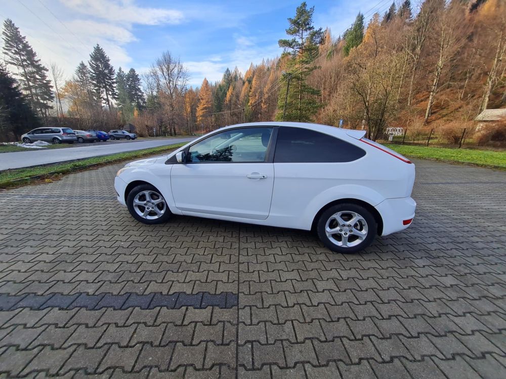 Ford Focus mk2 biały