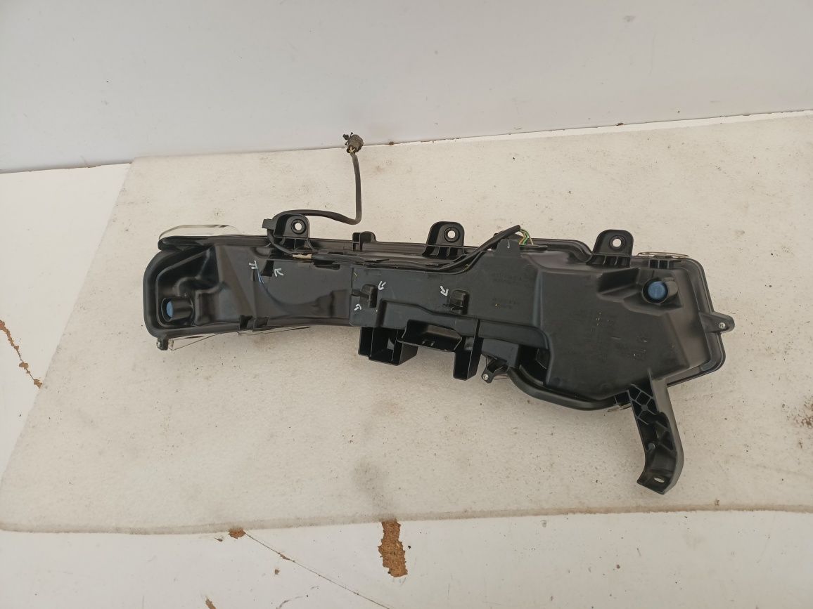 Lexus NX I 1 halogen prawy LED DRL kierunkowskaz 4 PIN migacz