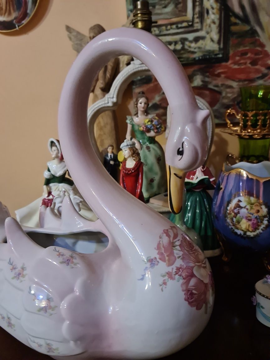 Porcelanowa oslonka na kwiaty