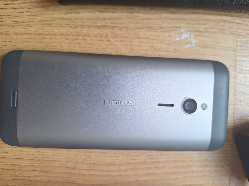 Nokia 230 Dual sim stan bardzo dobry