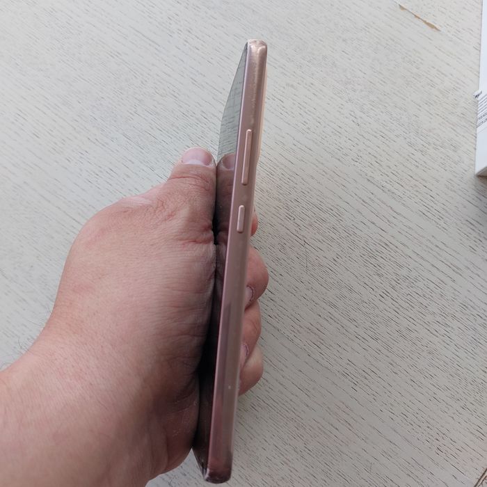 Продам Samsung A536 6/128