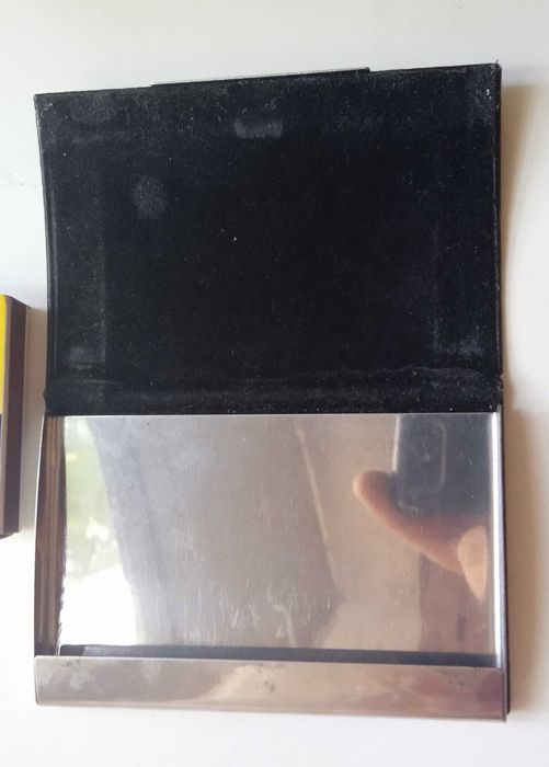 Продам визитницу