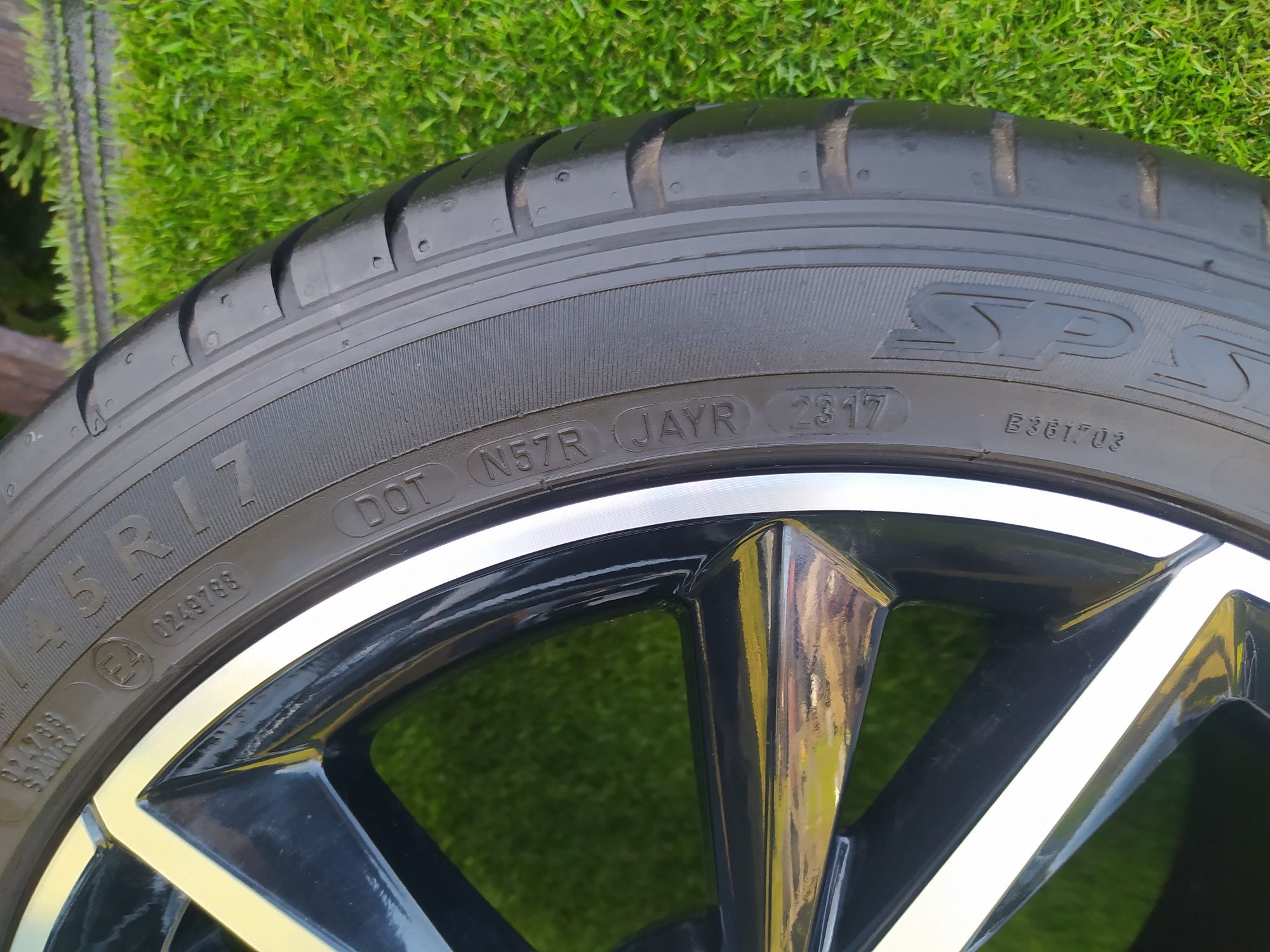 Felgi koła Toyota Auris Corolla 225/45 R17 Lato