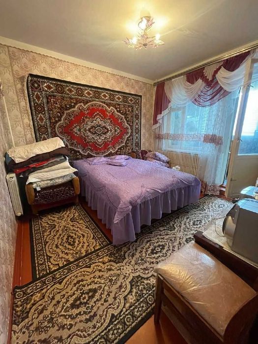 HE S4 Продам 3 комнатную квартиру метро Роганский ж/м ул. Луи Пастера