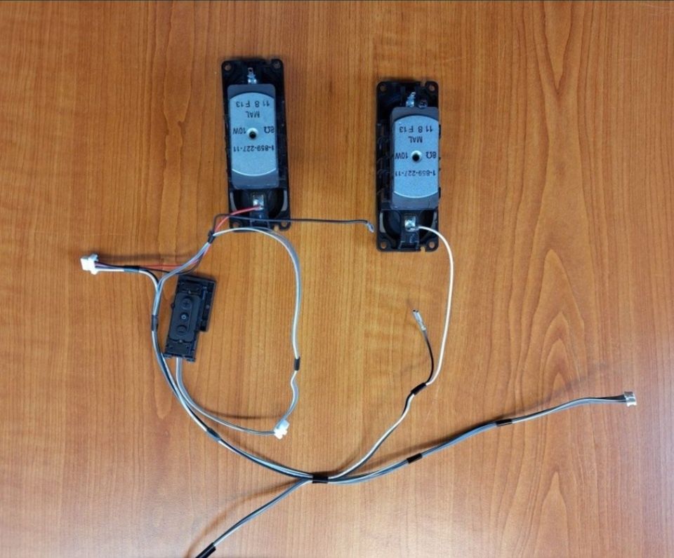 SONY. Model KDL - 40WE660 (на запчасти).
