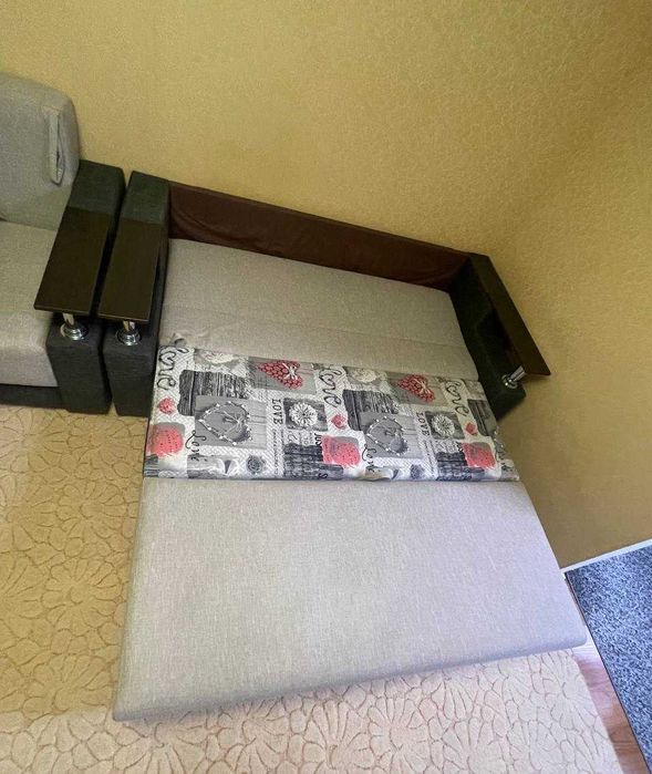 Розкладний диван з розкладним кріслом